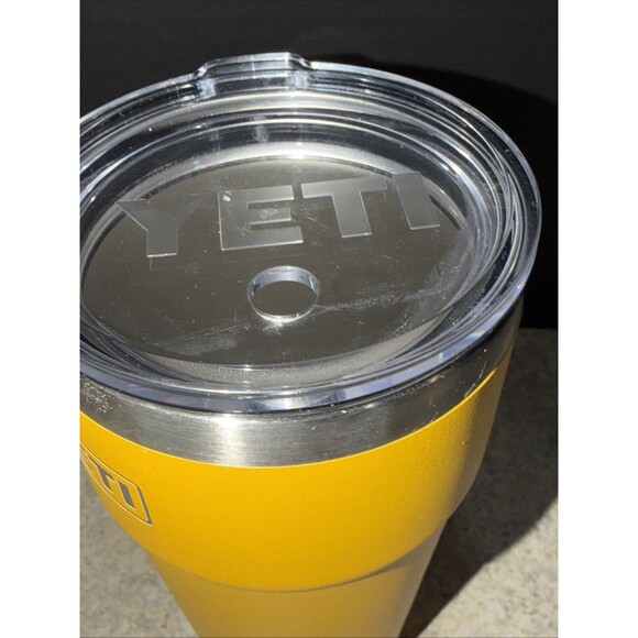 26 OZ YETI TUMBLER- yellow without straw - Picture 3 of 4